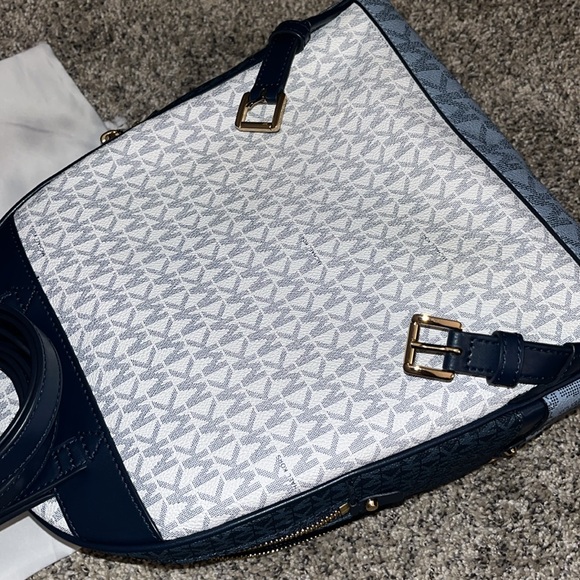 Michael Kors Rhea Backpack - Picture 4 of 10